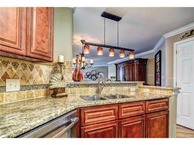 1332 Torrence Cir #23, Davidson, NC 28036 photo 4