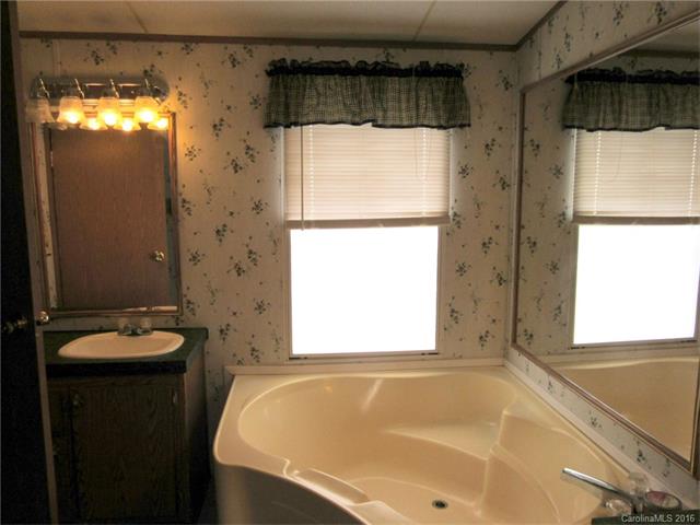 13709 Five Point Rd, Locust, NC 28097 photo 9