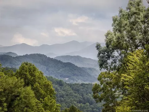 157 Eli Rdg, Clyde, NC 28721 photo 2