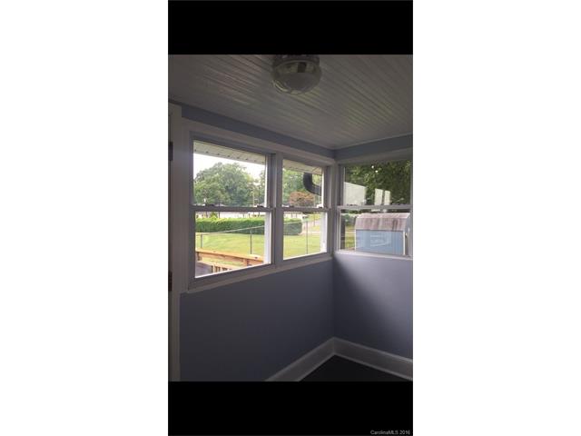 402 E 3rd St, Kannapolis, NC 28083 photo 17