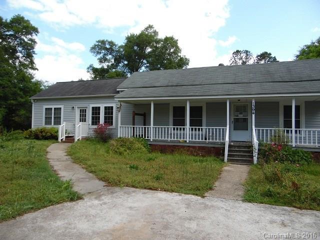 1394 Grace Ave, Lancaster, SC 29720 photo 2
