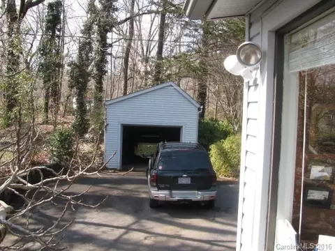 210 Baker Rd, Tryon, NC 28782 photo 9