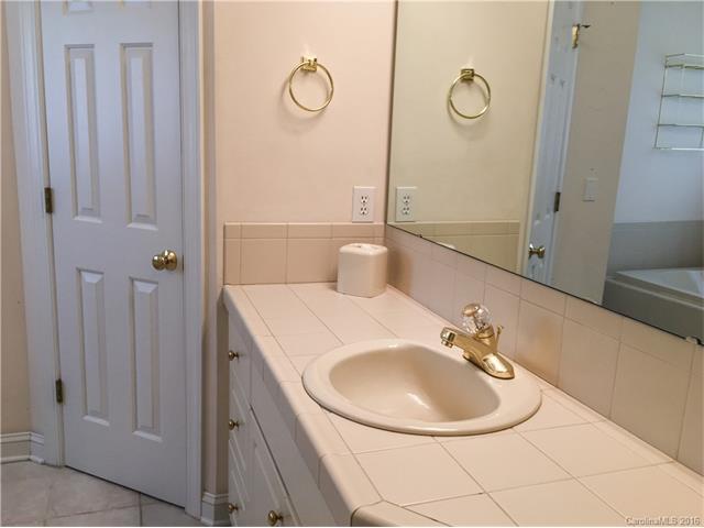 21422 Pinecrest Pl, Cornelius, NC 28031 photo 11