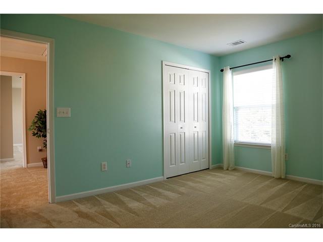 3359 Streamside Dr, Davidson, NC 28036 photo 9