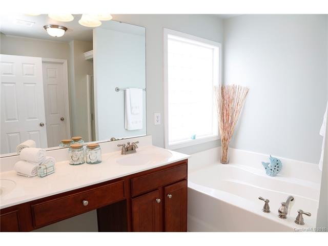 3359 Streamside Dr, Davidson, NC 28036 photo 13