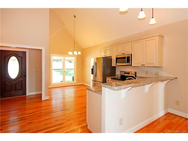 8764 Peninsula Dr, Terrell, NC 28682 photo 7