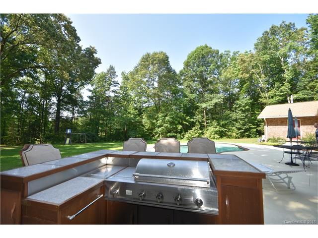 2661 Farmstead Ln, Fort Mill, SC 29708 photo 2