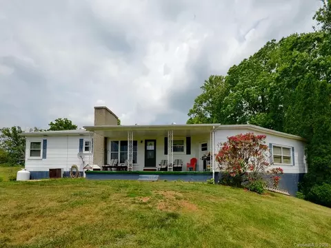 95 Dandelion Dr, Clyde, NC 28721 photo 1