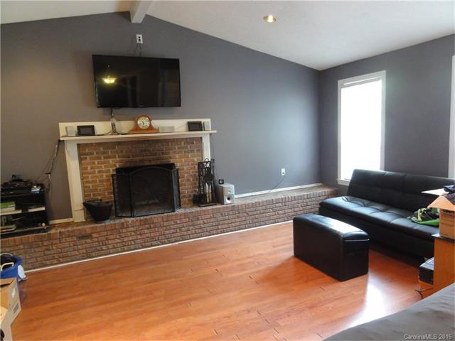285 Frontier Rd, Clover, SC 29710 photo 17