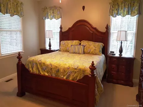 304 Main St, Fairview, NC 28730 photo 9