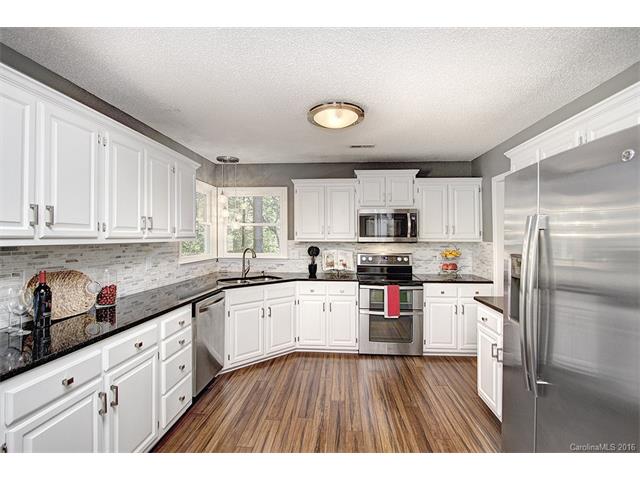 12097 Baywoods Dr, Fort Mill, SC 29708 photo 7