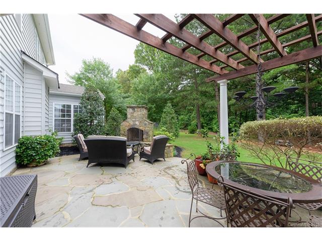 555 Quicksilver Trl, Fort Mill, SC 29708 photo 5