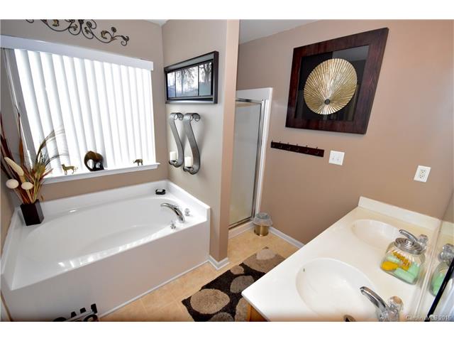 9164 Glenashley Dr, Cornelius, NC 28031 photo 15