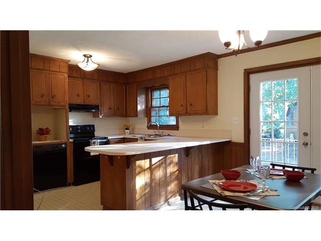 2484 Boyd Ave, Lincolnton, NC 28092 photo 6