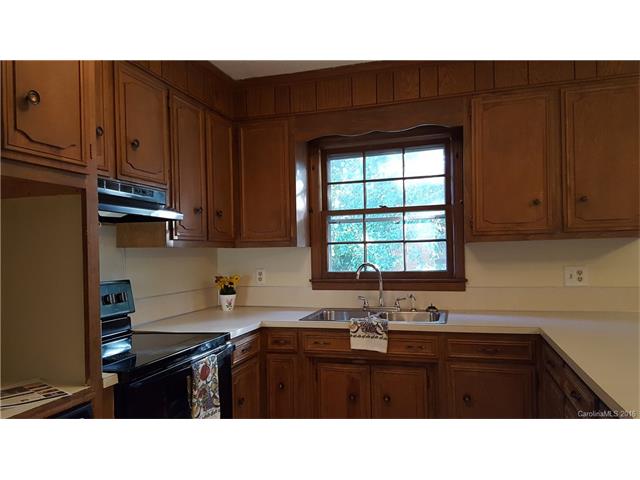 2484 Boyd Ave, Lincolnton, NC 28092 photo 7