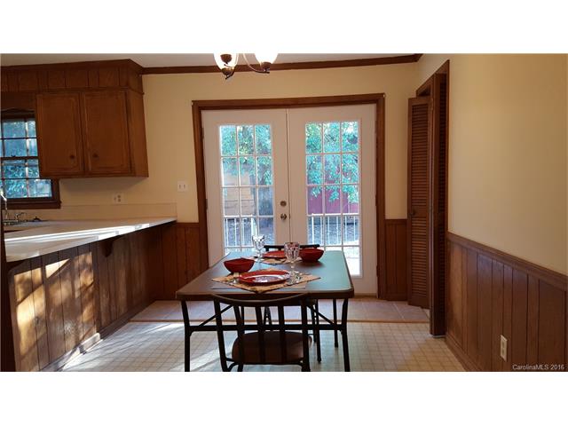 2484 Boyd Ave, Lincolnton, NC 28092 photo 8