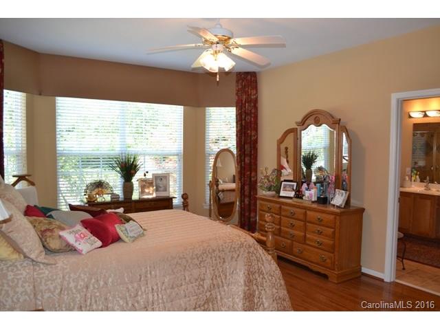 646 E Cheval Dr, Fort Mill, SC 29708 photo 8