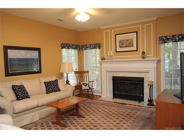 21451 Harken Dr, Cornelius, NC 28031 photo 2