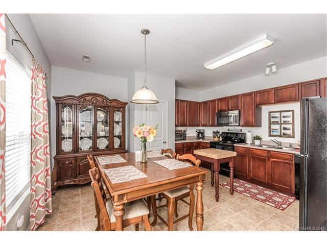 19124 Long Pond Ln, Cornelius, NC 28031 photo 9