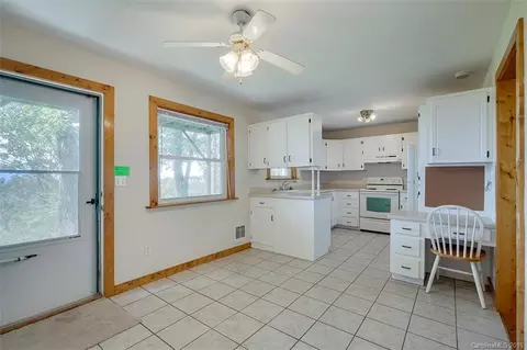 624 Fox Tower Rd, Brevard, NC 28712 photo 7