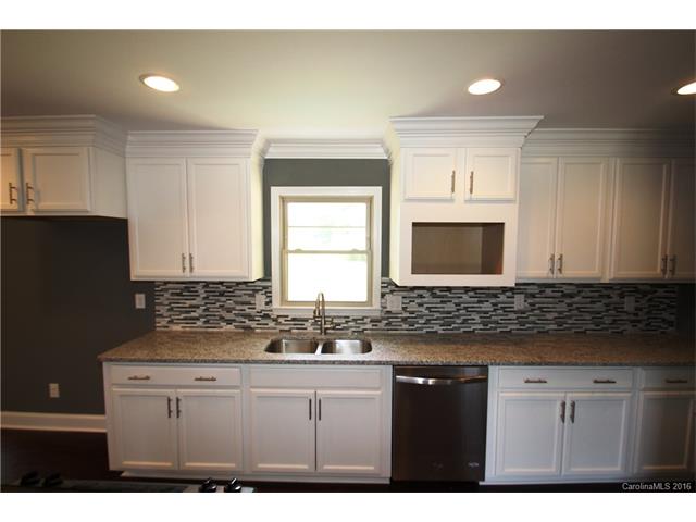 370 E Chamblee Dr, Salisbury, NC 28147 photo 7