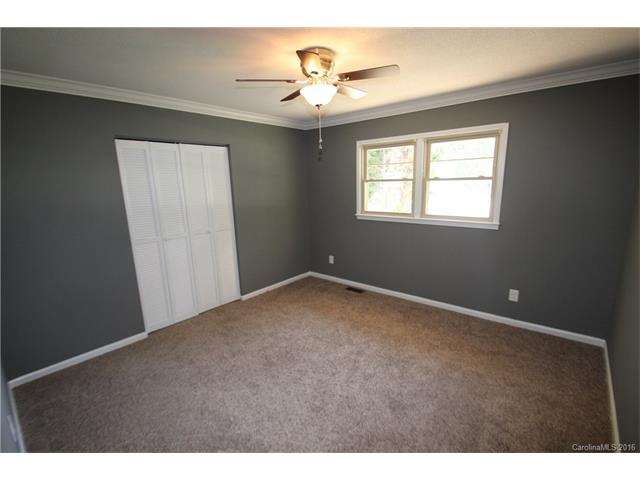 370 E Chamblee Dr, Salisbury, NC 28147 photo 11