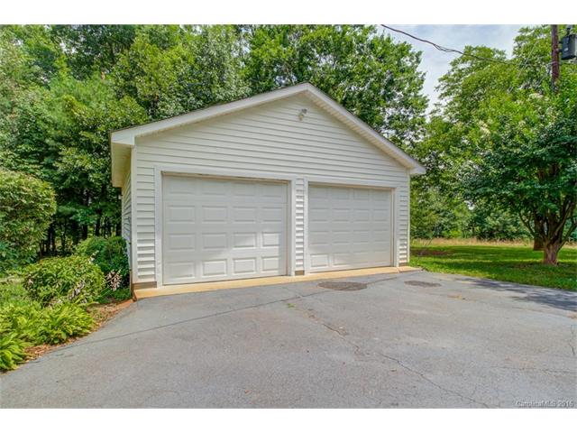 2094 Claremont Rd, Newton, NC 28658 photo 3