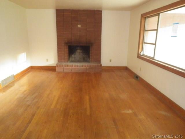 501 9th St, Spencer, NC 28159 photo 2