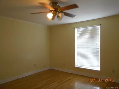17 Mulberry St, Clyde, NC 28721 photo 10