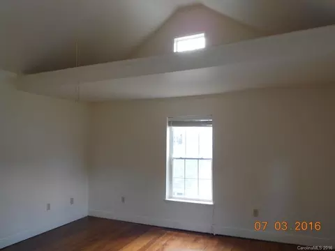 17 Mulberry St, Clyde, NC 28721 photo 11