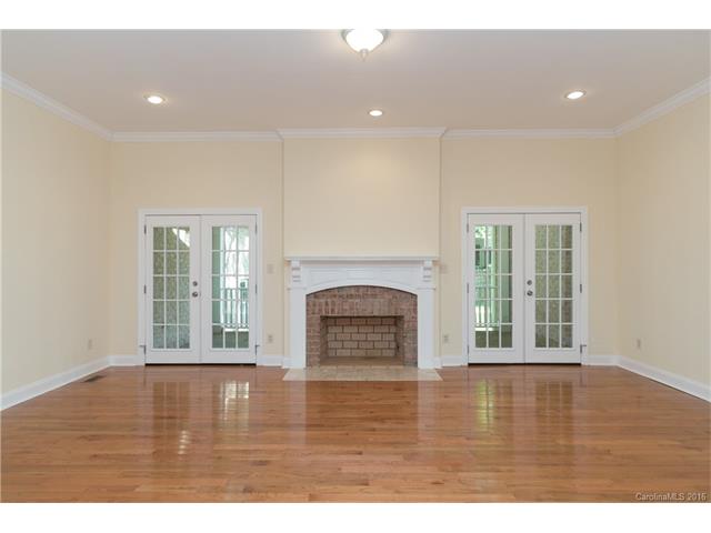 535 Spring St, Davidson, NC 28036 photo 4