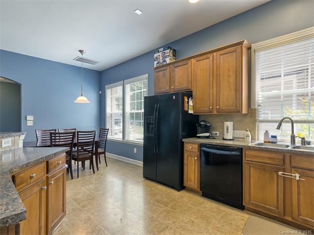 19335 Windjammer Cir, Cornelius, NC 28031 photo 4