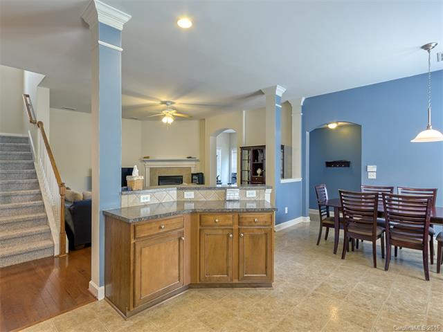 19335 Windjammer Cir, Cornelius, NC 28031 photo 3