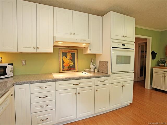 2812 Farmstead Ln, Fort Mill, SC 29708 photo 9