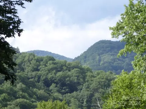 114 Tenderfoot 114 Trl #114, Maggie Valley, NC 28751