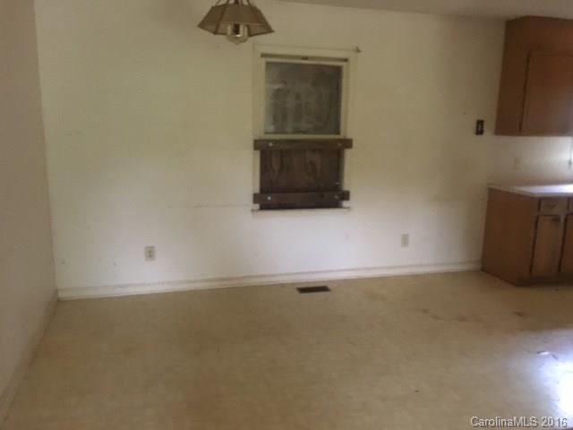 2017 Willow Ridge St, Conover, NC 28613 photo 6