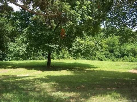 117 Leota Ln, Olin, NC 28660 photo 1