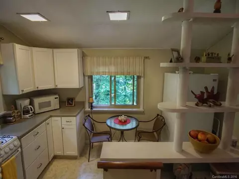 188 Forest Rose Ln, Sylva, NC 28779 photo 7