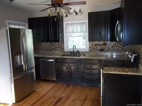 7 Johnson Dr, Canton, NC 28716 photo 5