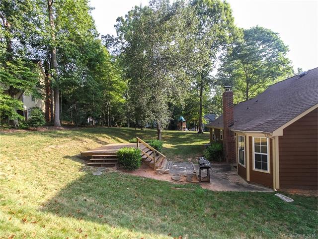 231 Bubbling Well Rd, Denver, NC 28037 photo 4