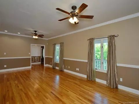 744 Redfield Dr, Clyde, NC 28721 photo 4