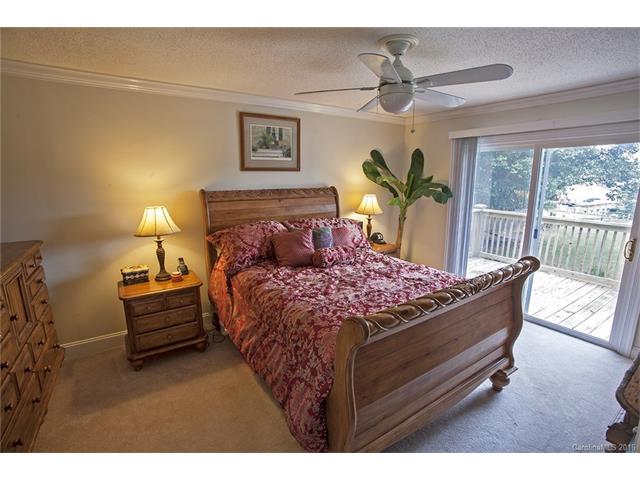 20708 Island Forest Dr, Cornelius, NC 28031 photo 8