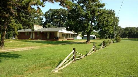 226 Tomlin Rd, Harmony, NC 28634 photo 1