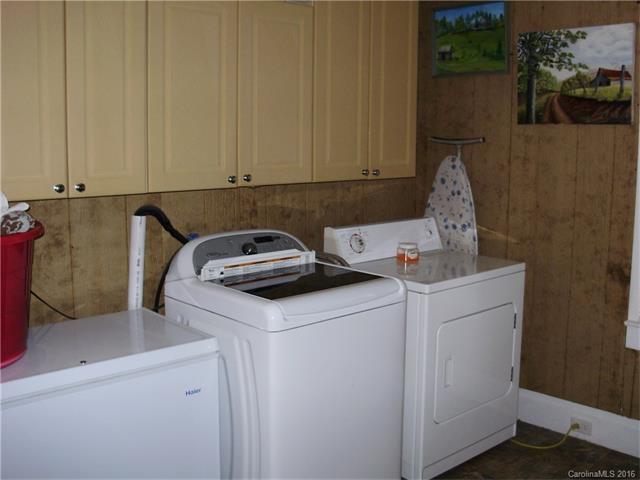 320 E 20th St, Kannapolis, NC 28083 photo 8