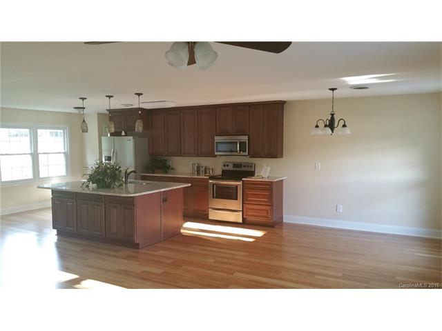 180 Maple Cir, Salisbury, NC 28146 photo 5
