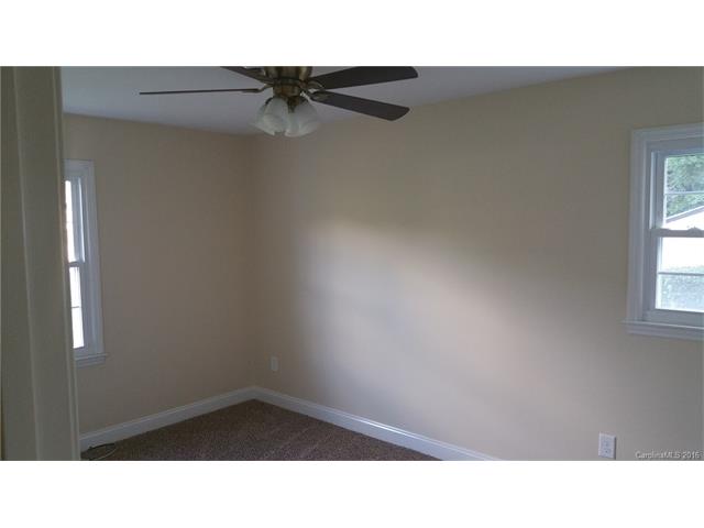 180 Maple Cir, Salisbury, NC 28146 photo 10