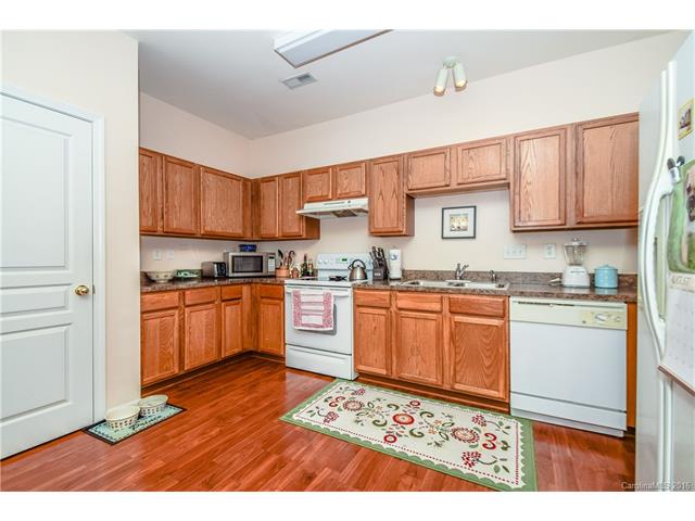 9176 Glenashley Dr, Cornelius, NC 28031 photo 16