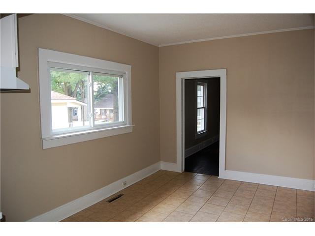 601 11th St, Kannapolis, NC 28083 photo 4