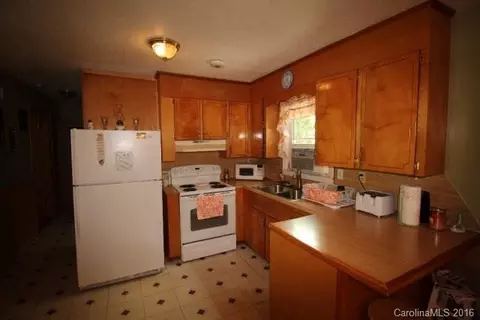 481 Worley Rd, Marion, NC 28752 photo 7