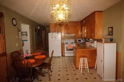 481 Worley Rd, Marion, NC 28752 photo 3